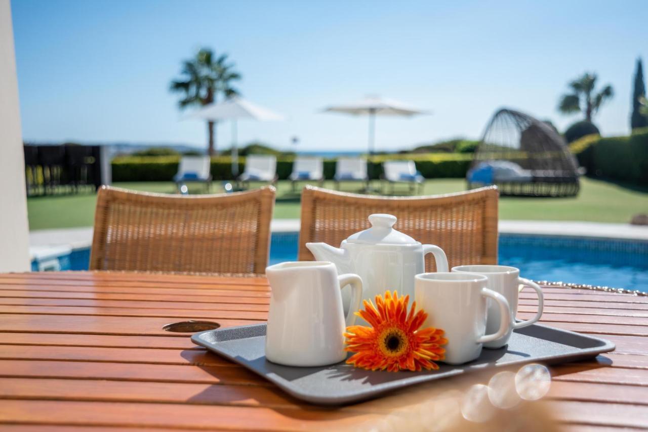 Villa Savoya Sunrise By Ezoria Villas Coral Bay Eksteriør billede